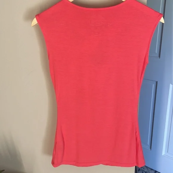 INC sleeveless front cut out twist top - Picture 3 of 12